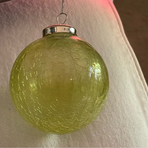 - Vintage Crackled Glass Ornament - Picture 6 of 7